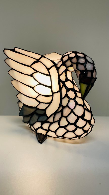 Tiffany tafellamp Swan